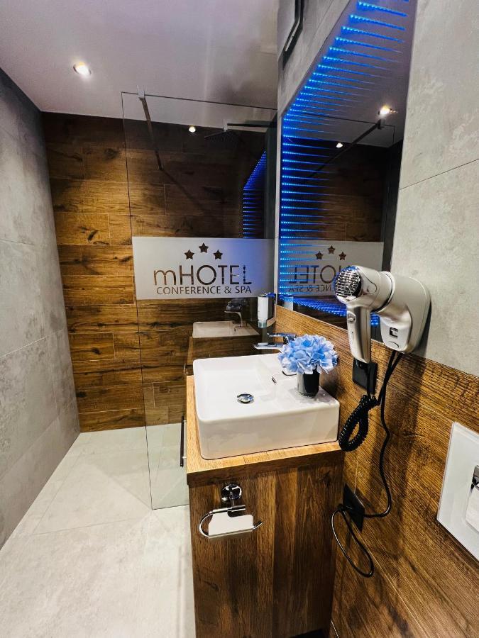 M Hotel 우치 외부 사진