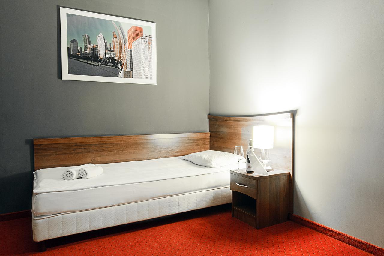 M Hotel 우치 외부 사진